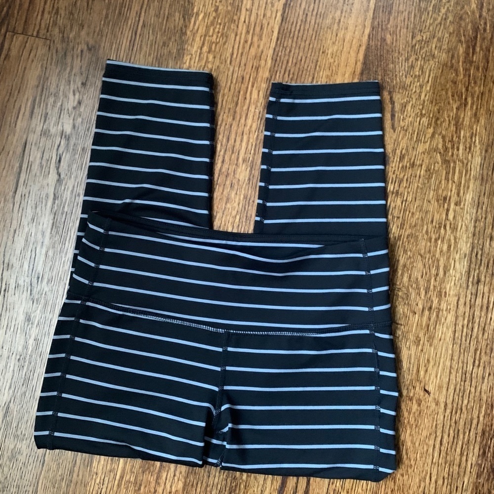 Athleta Capri leggings - Picture 4 of 5